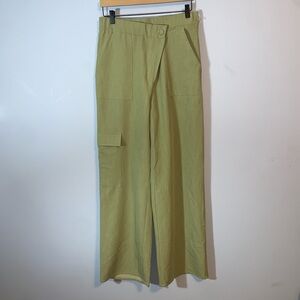 Entro soft Olive Green Cargo Pants cross over waistband size small wideleg